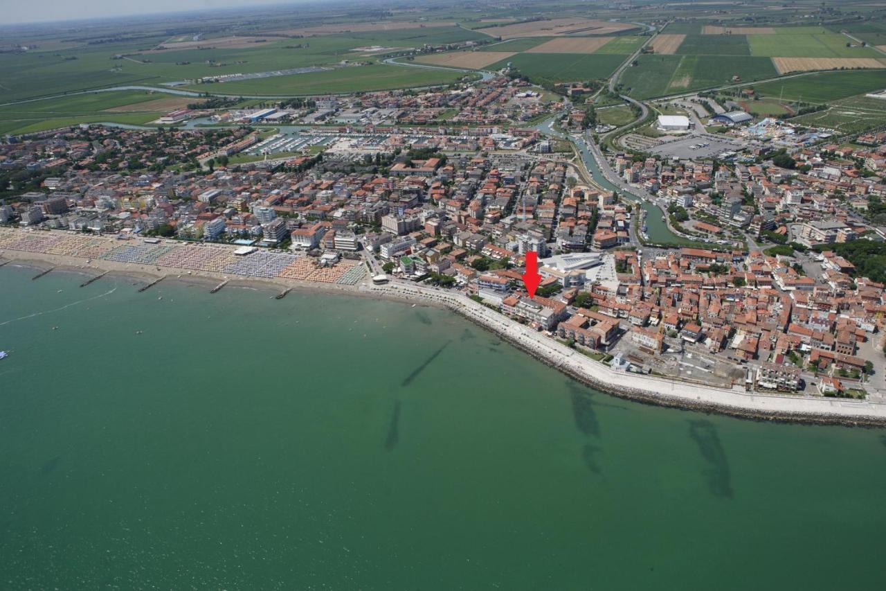 Apartamento Penthouse Attico Mara Caorle Exterior foto