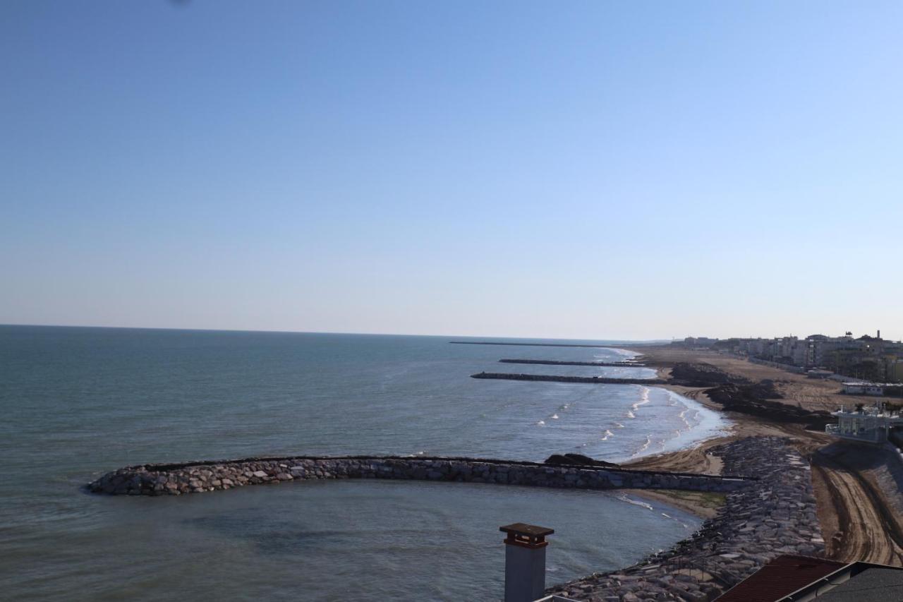 Apartamento Penthouse Attico Mara Caorle Exterior foto